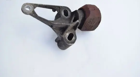 Audi A4 S4 B8 8K Engine mount bracket 8K0199339D