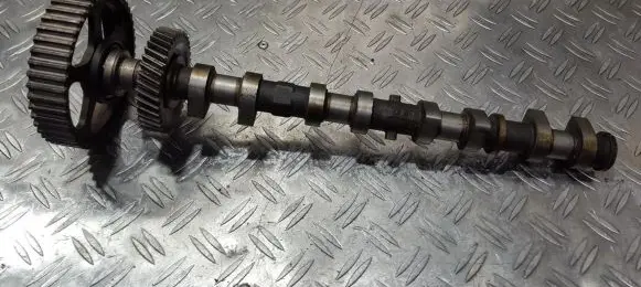 Mazda 323 Camshaft 