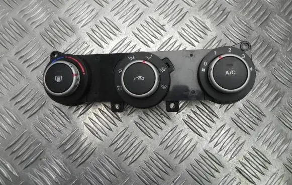 KIA Ceed Climate control unit 972501H021 Y893