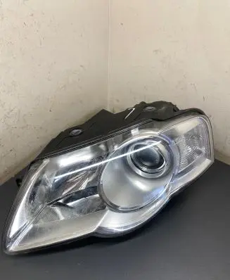 Volkswagen PASSAT B6 Headlight/headlamp 24744600RE