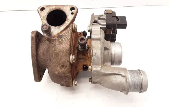 Jaguar XJ X350 Turbo 6R8Q6K682AC 6R8Q6K682 6NW009206