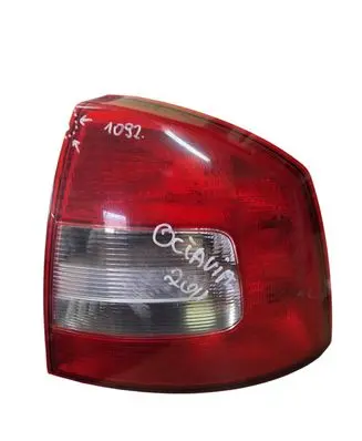 Skoda Octavia Mk2 (1Z) Rear/tail lights 1Z5945096B 1Z5945112B