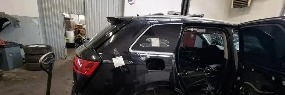 Audi Q7 4M Rear quarter panel LC9X