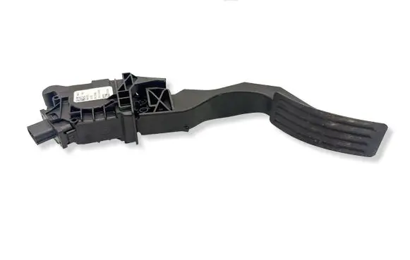 Volvo XC40 Accelerator throttle pedal 32212365