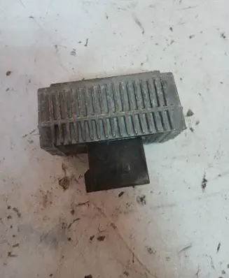 Glow plug pre-heat relay