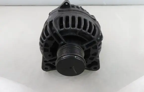 Renault Scenic II - Grand scenic II Generator/alternator 0124525139 8200660034