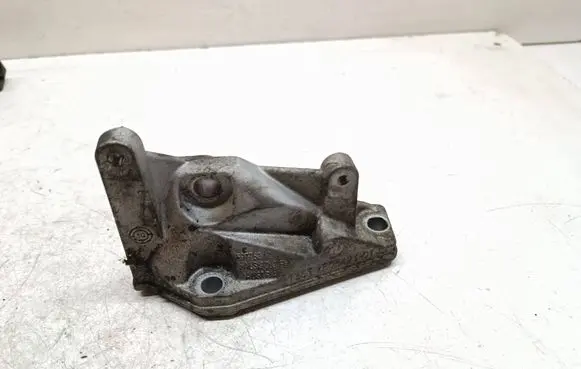 BMW 5 F10 F11 Fuel pump bracket 7805421 13517805421