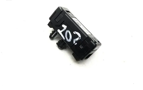 Jaguar F-Type Aerial antenna amplifier FW9319C024AB
