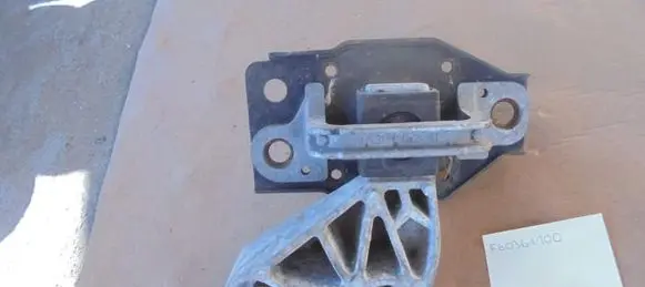 Nissan Qashqai Engine mount vacuum valve F60361100