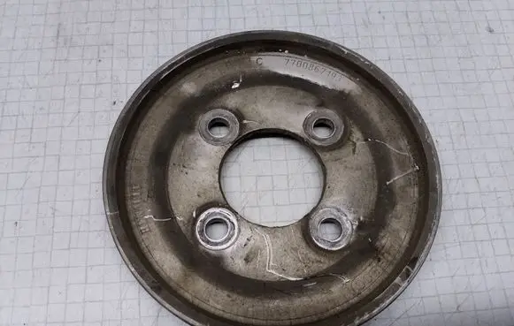 Renault Megane I Crankshaft pulley 7700867193