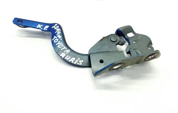 Toyota Auris E180 Engine bonnet/hood hinges 