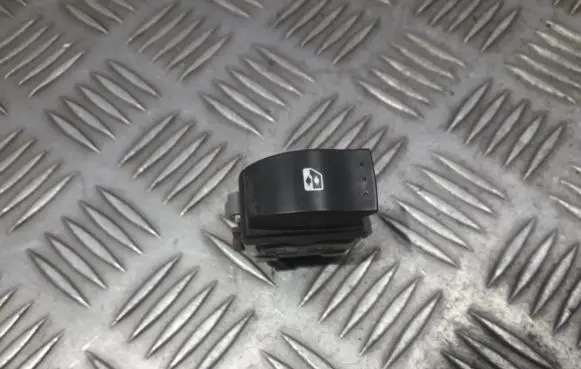 Renault Laguna II Electric window control switch 220511a 2808201