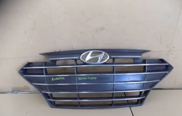 Hyundai Elantra VI Front grill 86352-F2BA0