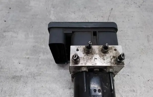 Ford Focus ABS Pump 3M51-2C405-HB