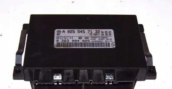 Mercedes-Benz E W211 Parking PDC control unit/module A0255457132