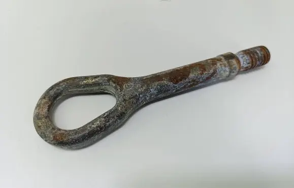 Mercedes-Benz E W211 Towing hook eye