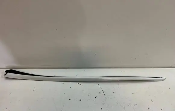 Peugeot 3008 I Windshield trim 9682757980