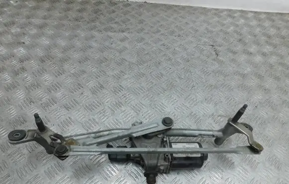 Fiat 500L Front wiper linkage and motor W000035841 4469 469000358413