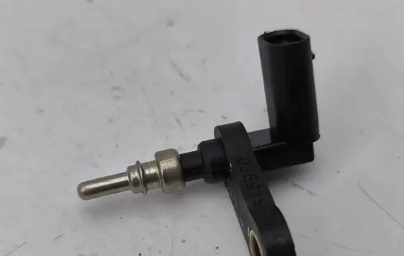Coolant temperature sensor
