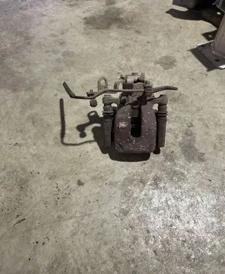 Citroen Berlingo Rear brake caliper