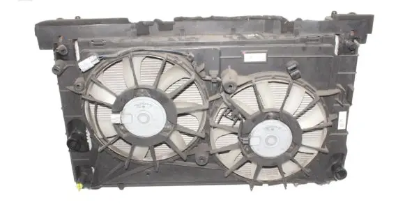 Toyota Auris 150 Radiator set 160400T490 MF4227504594