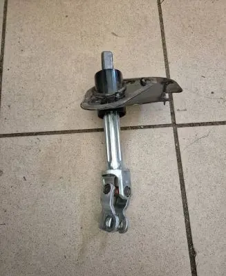 Volkswagen Multivan T5 Steering column universal joint 521433J