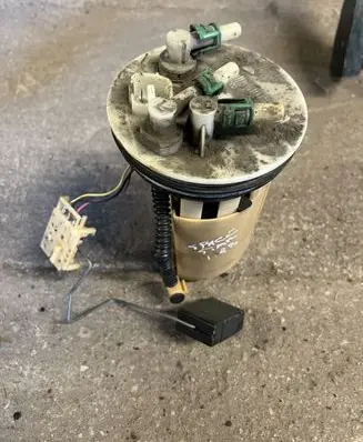 Mitsubishi Space Star In-tank fuel pump 1019615681 MR385532