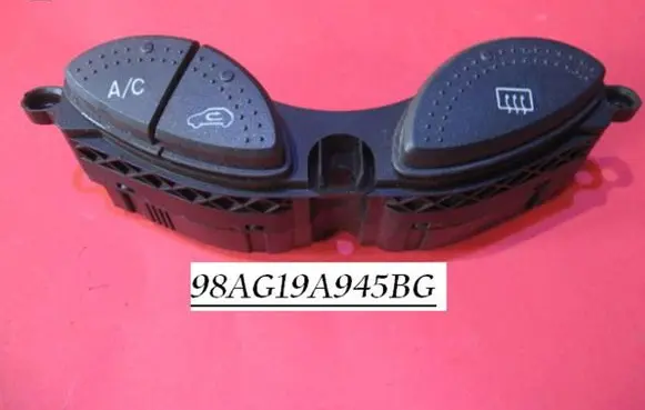 Ford Focus Windscreen/window heater switch 98AG19A945BG