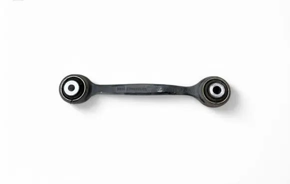 Rear control arm