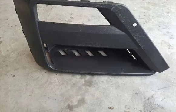 Volkswagen Crafter Front fog light trim/grill 7C0853665A
