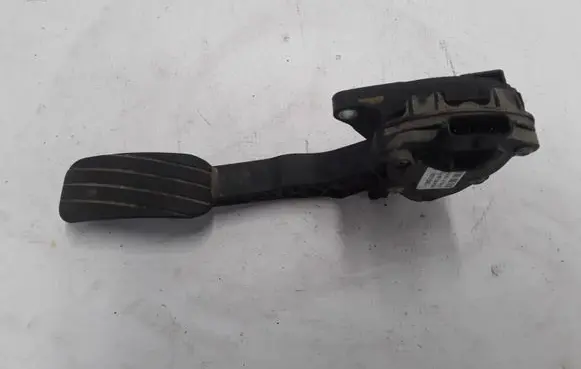 Renault Master III Accelerator throttle pedal 180101626R
