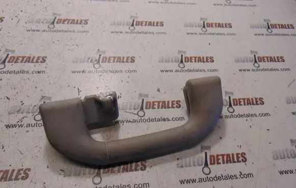 Mercedes-Benz E W212 Rear interior roof grab handle A2048100151