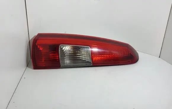 Volvo V70 Rear/tail lights 9154493 9154403
