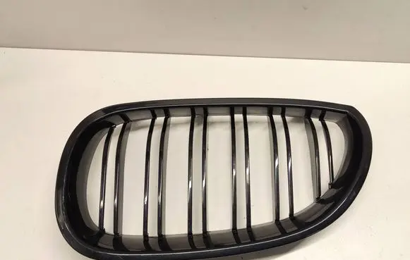 BMW 5 E60 E61 Front grill 