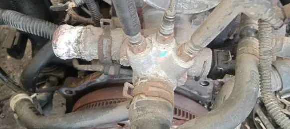 Audi A3 S3 8L Engine coolant pipe/hose 038121133A