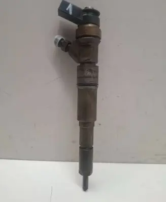 BMW 5 E60 E61 Fuel injector 0445110