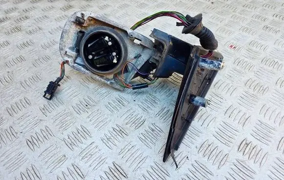 BMW 5 E39 Front door electric wing mirror 9600222 212623 32290R