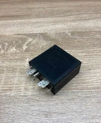 BMW 5 E39 Other relay 4B0955531A 377