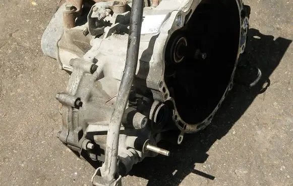 Mazda 323 F Manual 4 speed gearbox 