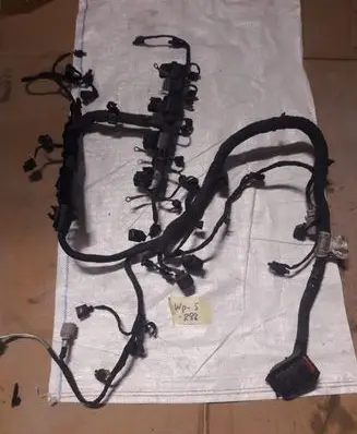 Volkswagen PASSAT B8 Fuel injector wires 