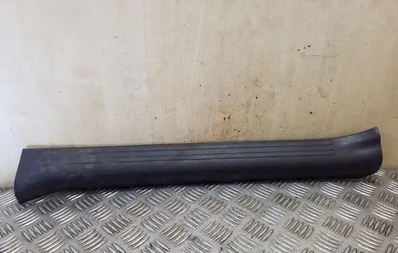 Nissan Juke I F15 Front sill trim cover 769B41KA2A