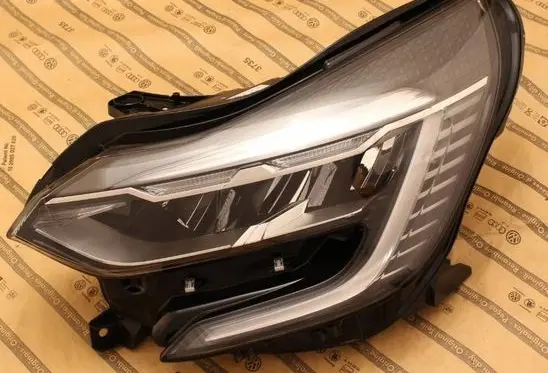 Renault Captur II Headlight/headlamp 260600666R