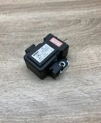 Mercedes-Benz E W210 ESP acceleration yaw rate sensor 0015404517 0265005230