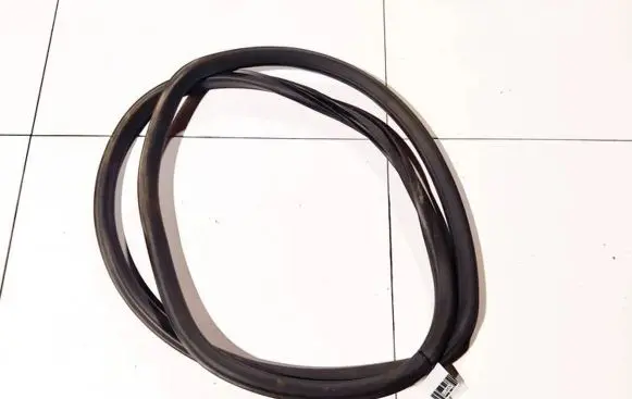 Opel Astra J Rubber seal front coupe door 13259929