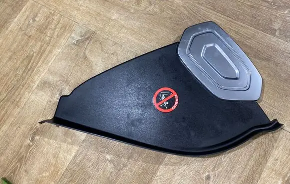 Dashboard side end trim