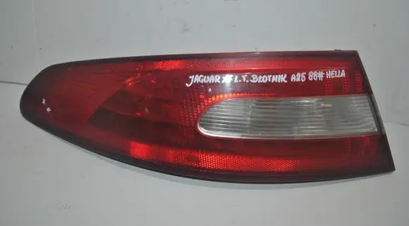 Jaguar XF X250 Rear/tail lights 8X2313405 X250RCLLA 12380470