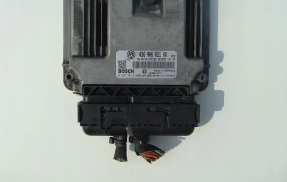Volkswagen Caddy Engine control unit/module 03G906021HR 0281013680