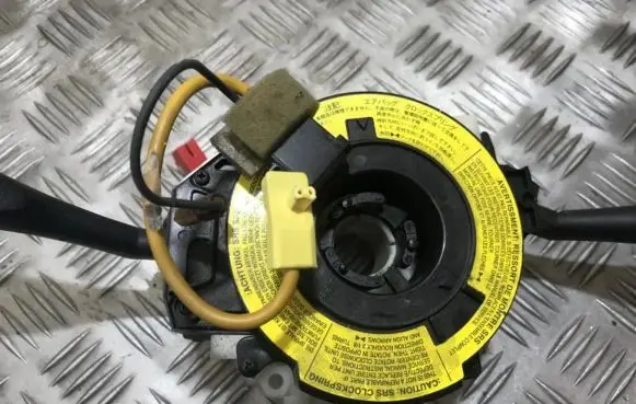 Mitsubishi Carisma Airbag slip ring squib (SRS ring) 9725501125
