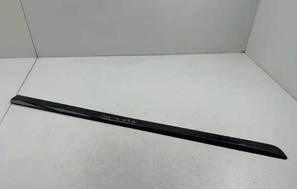 Volvo V50 Front door trim (molding) 39987036