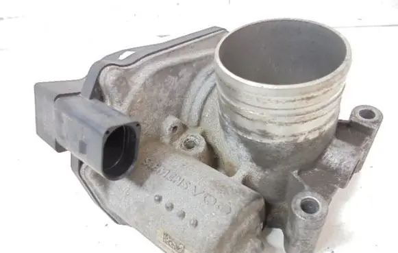 Volkswagen Polo IV 9N3 Electric throttle body valve 03D133062E